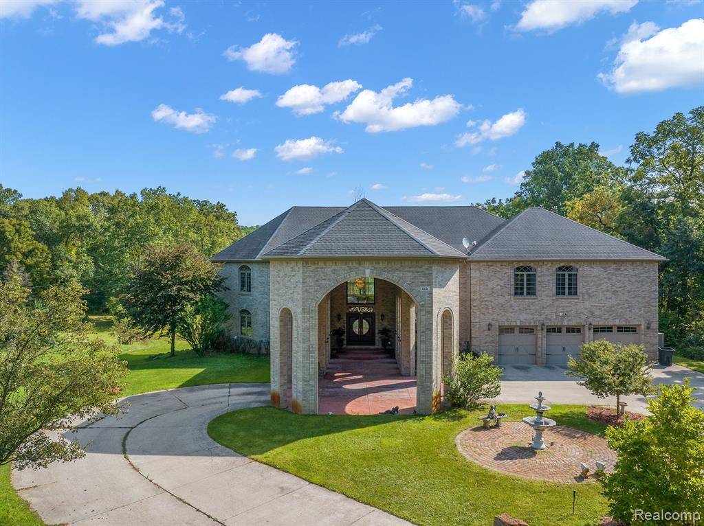 West Bloomfield, MI,6691 GLENWAY Drive
