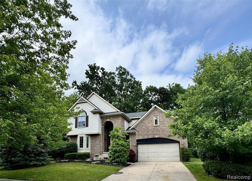 Wixom, MI 48393,1418 TRAILSIDE Boulevard