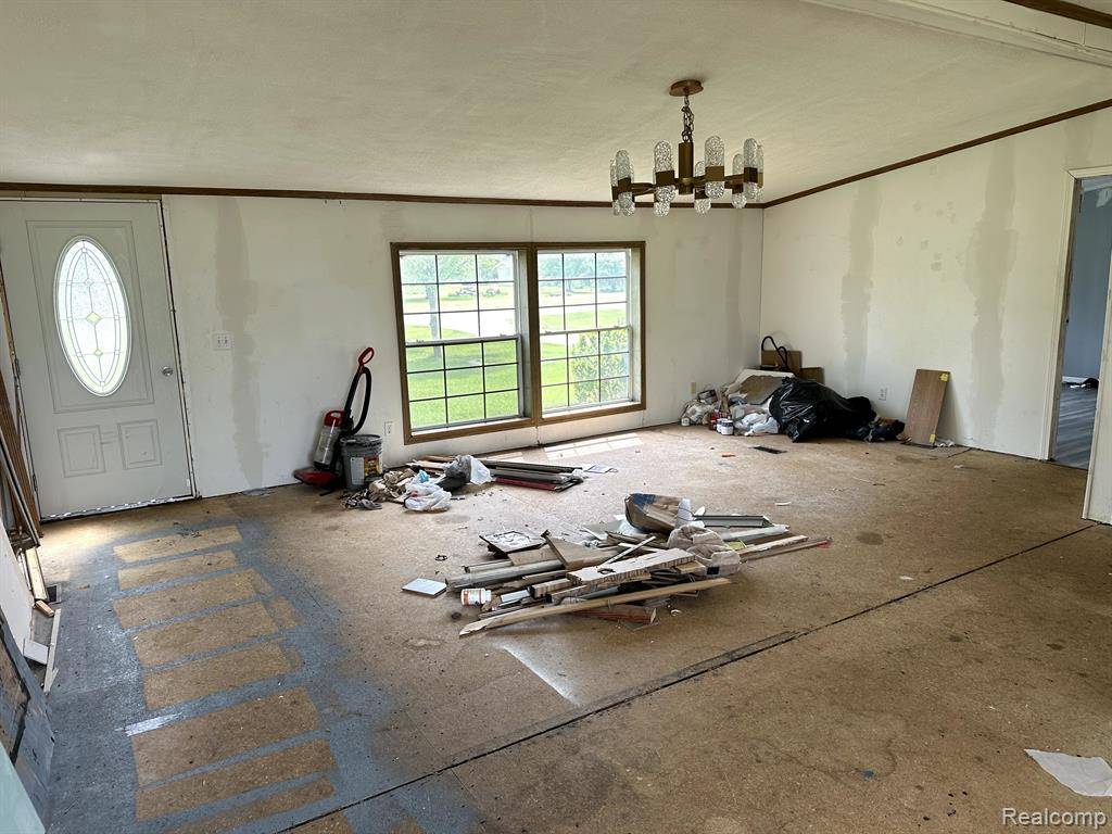 Holly, MI 48442,5151 HUNTLEY Drive