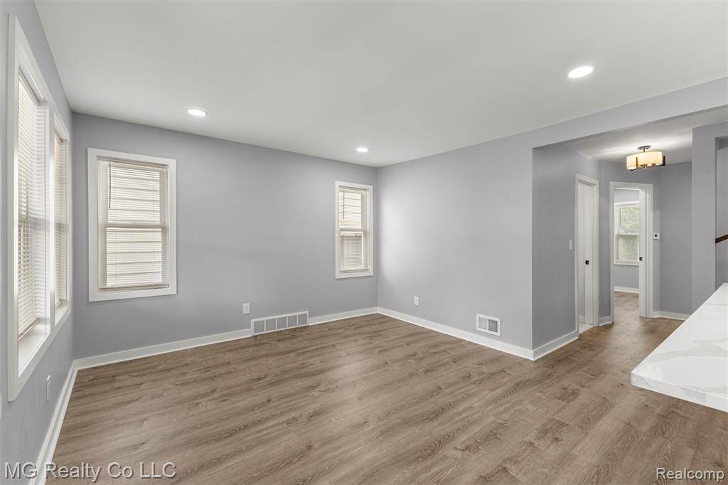Lincoln Park, MI 48146,1826 PAGEL Avenue