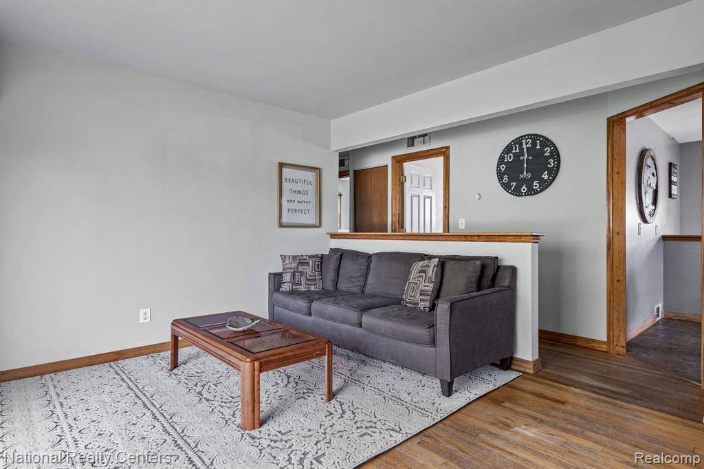 Westland, MI 48186,30664 BURLINGTON Street