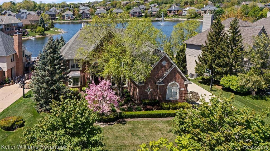 Northville, MI 48168,18503 Clairmont E Circle