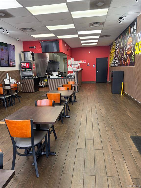 Livonia, MI 48152,29111 W 8 MILE Road