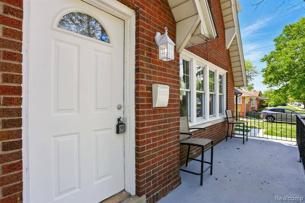 Roseville, MI 48066,18036 ELIZABETH Street