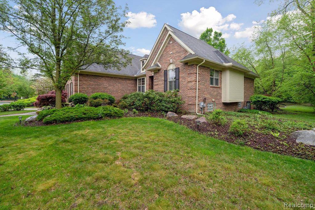 Canton, MI 48188,42259 WHITE HART Boulevard