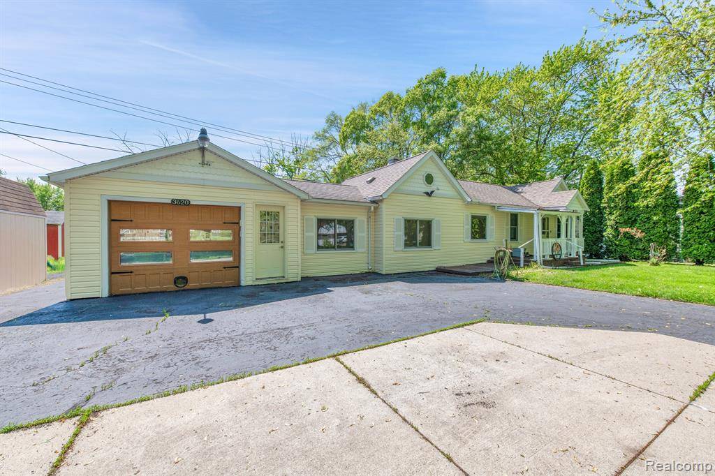 Monroe, MI 48162,3620 LAKEVIEW Avenue