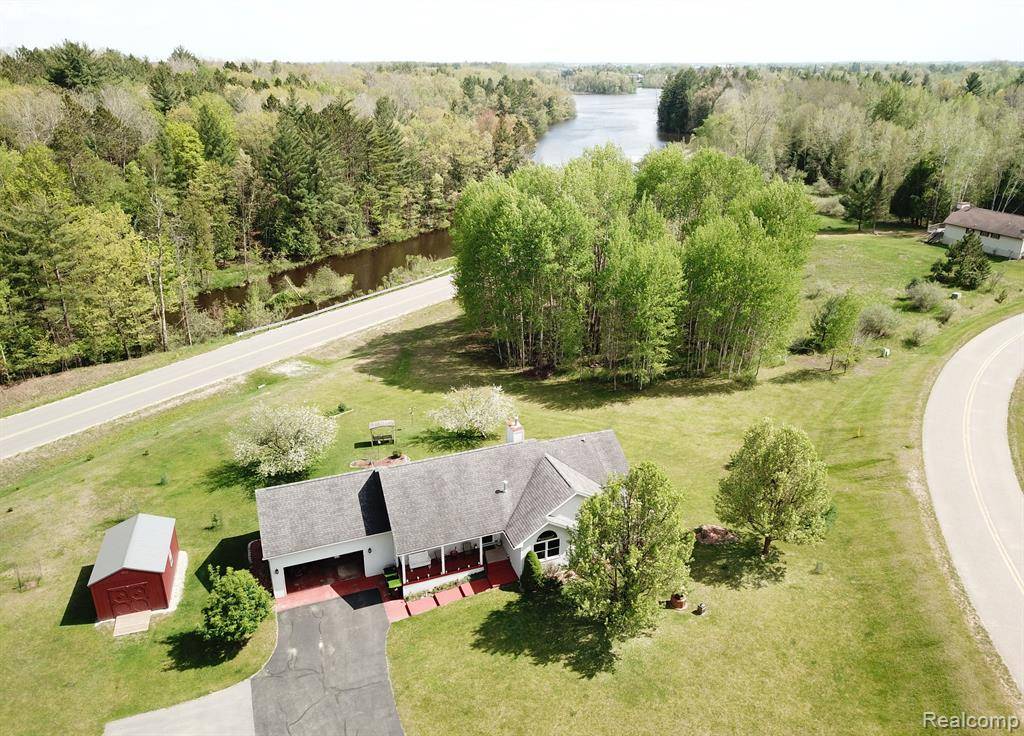 Gladwin, MI 48624,4930 WARRINGTON Way