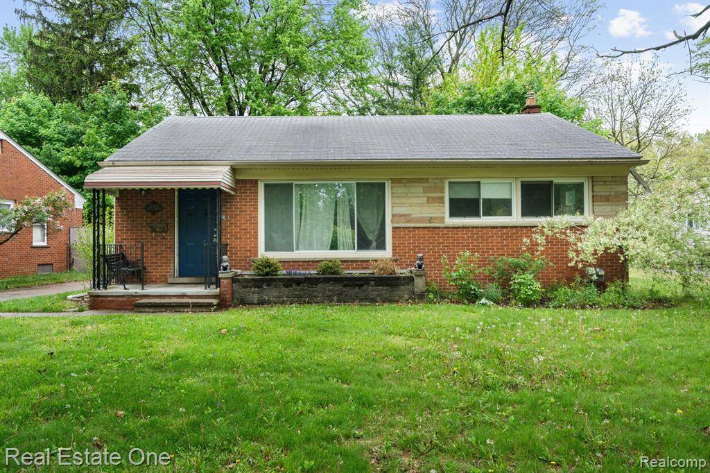 Oak Park, MI 48237,24200 KIPLING Street