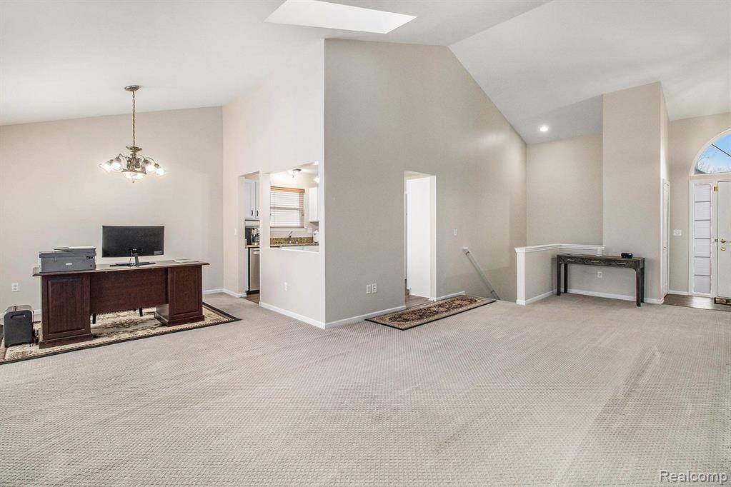 Commerce Twp, MI 48390,860 WOODHAVEN Drive