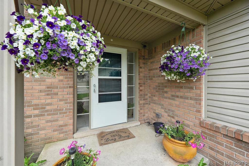 Ypsilanti, MI 48197,7366 MEADOW Lane