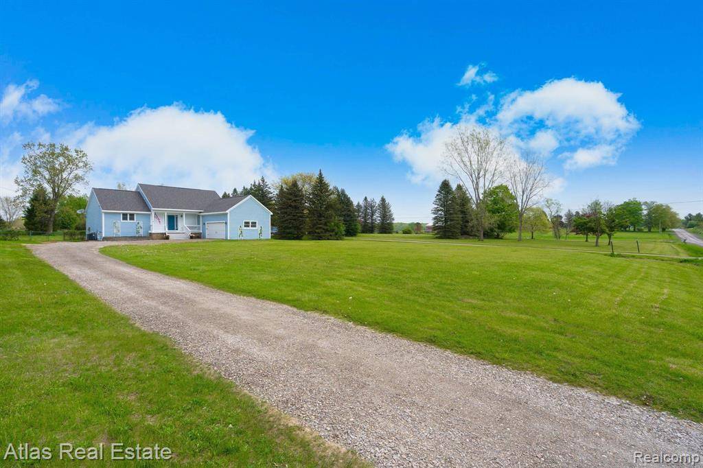 Grand Blanc, MI 48439,7371 BURPEE Road