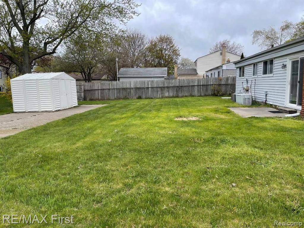 Sterling Heights, MI 48313,12486 N YORK Drive