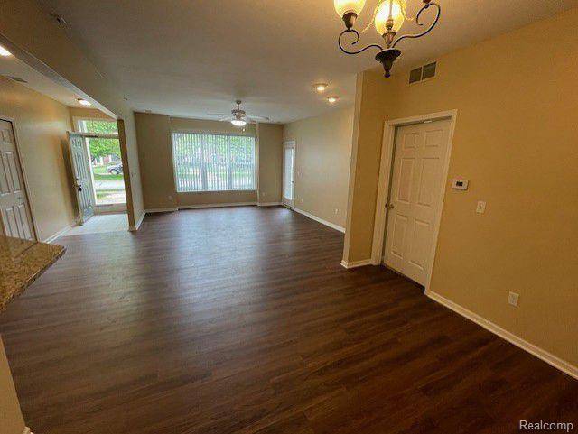 Sterling Heights, MI 48313,13383 FOREST RIDGE Boulevard