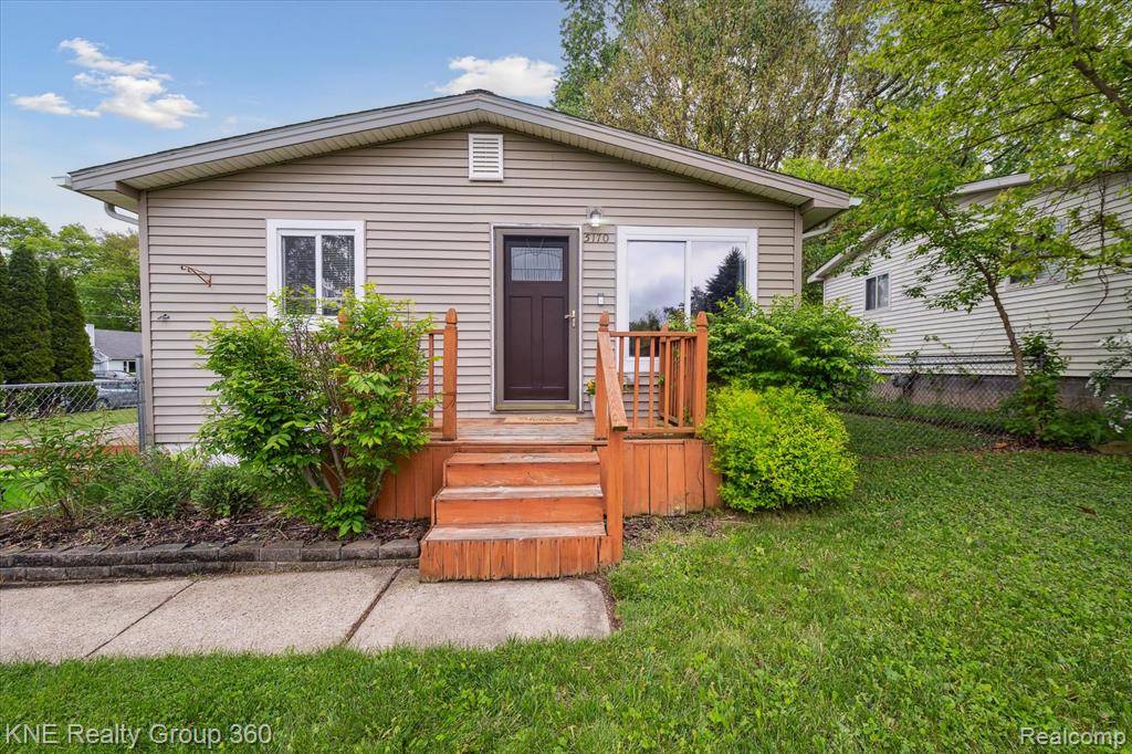 White Lake, MI 48383,5170 WARMBRIAR Drive
