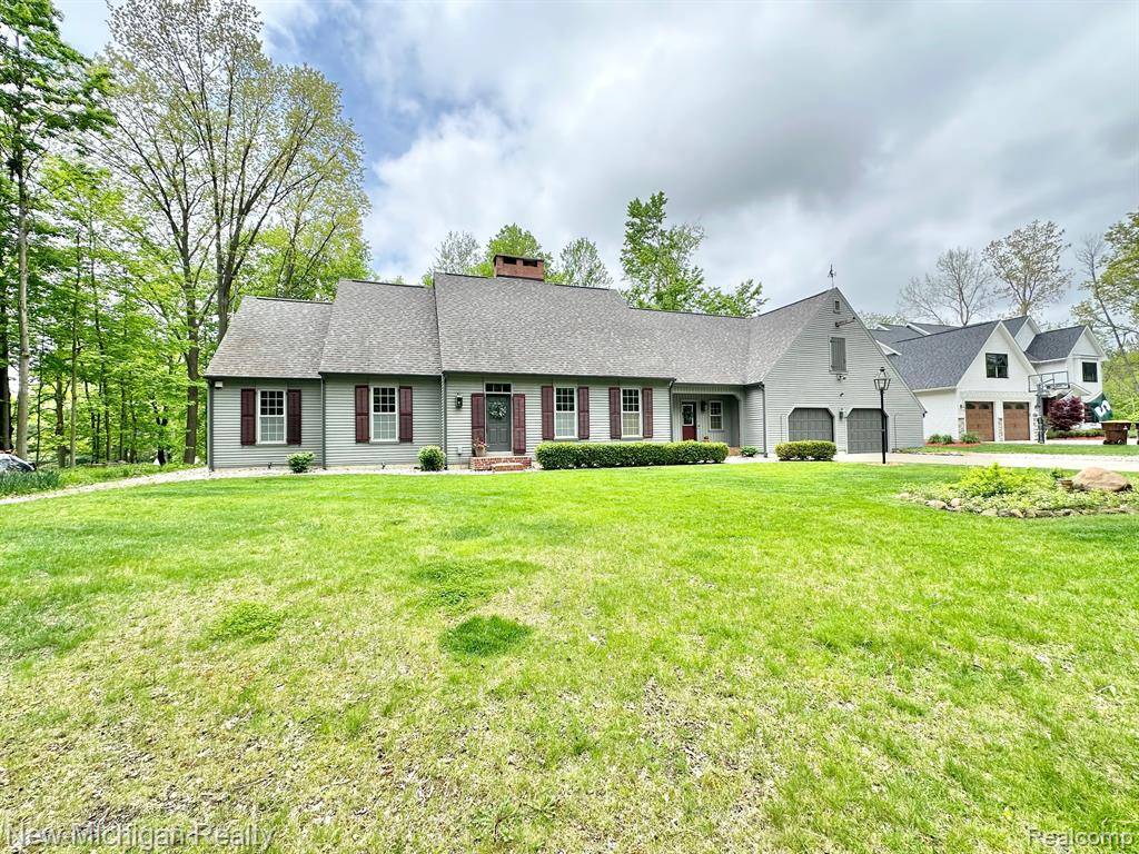 Lansing, MI 48906,4909 BARNSTABLE Lane