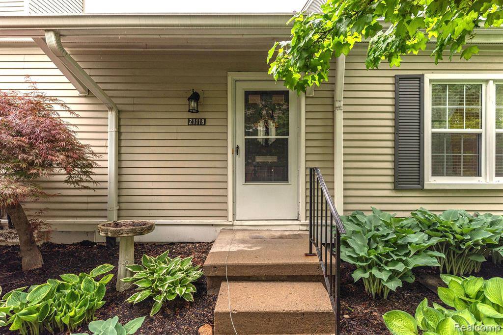Northville, MI 48167,21118 E GLEN HAVEN Circle