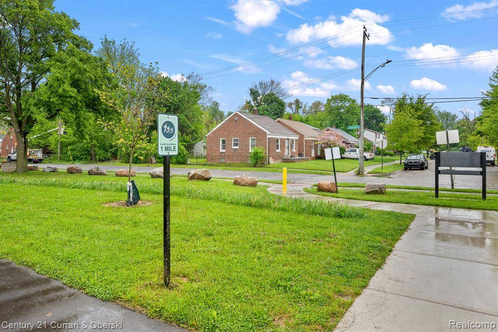 Detroit, MI 48228,11738 GREENVIEW Avenue