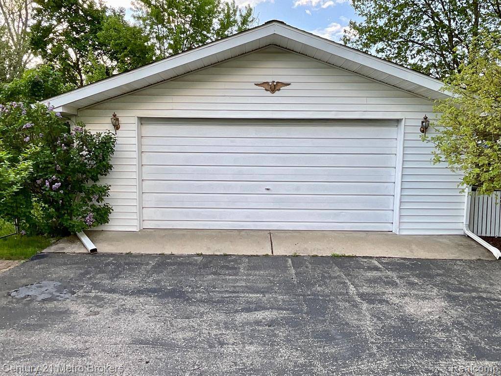 Clarkston, MI,5817 EVEREST Drive