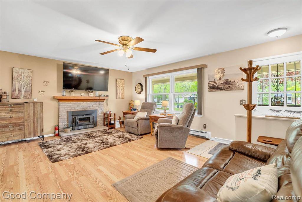 Fort Gratiot, MI 48059,3661 GRANT Avenue
