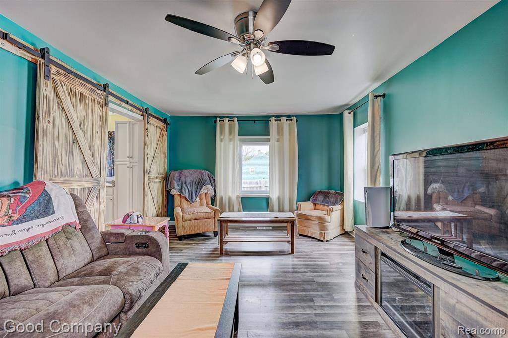Burton, MI 48529,2254 E BOATFIELD Avenue