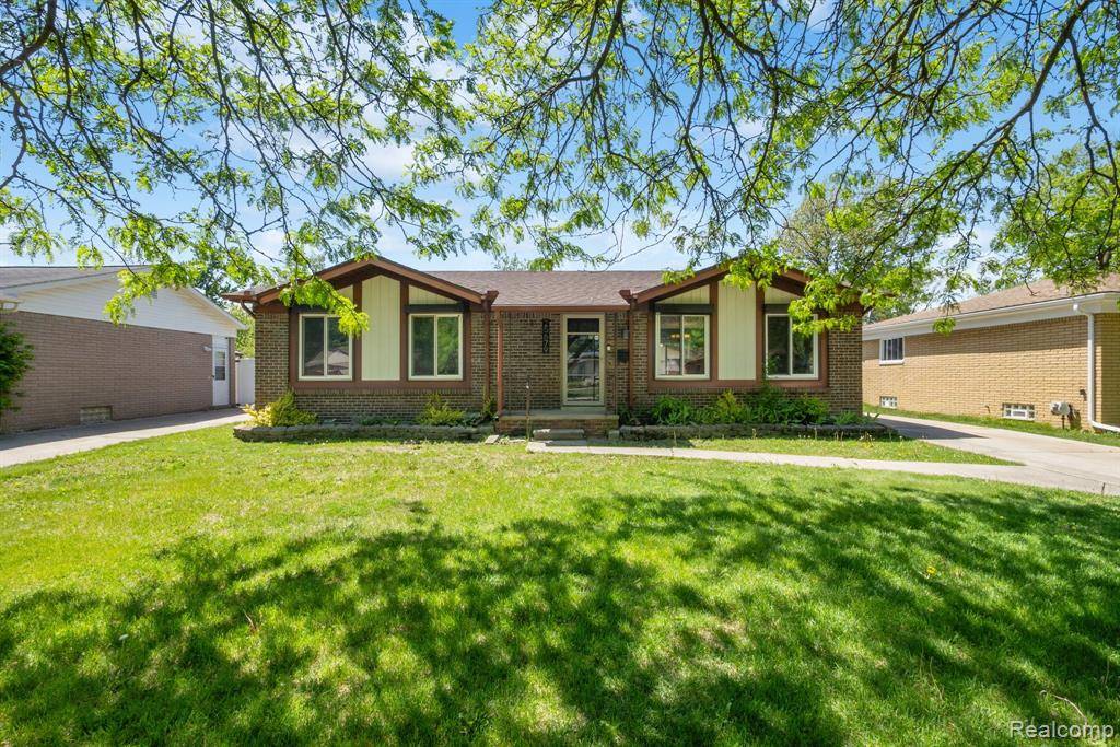 Warren, MI 48089,25679 CLOIE Drive