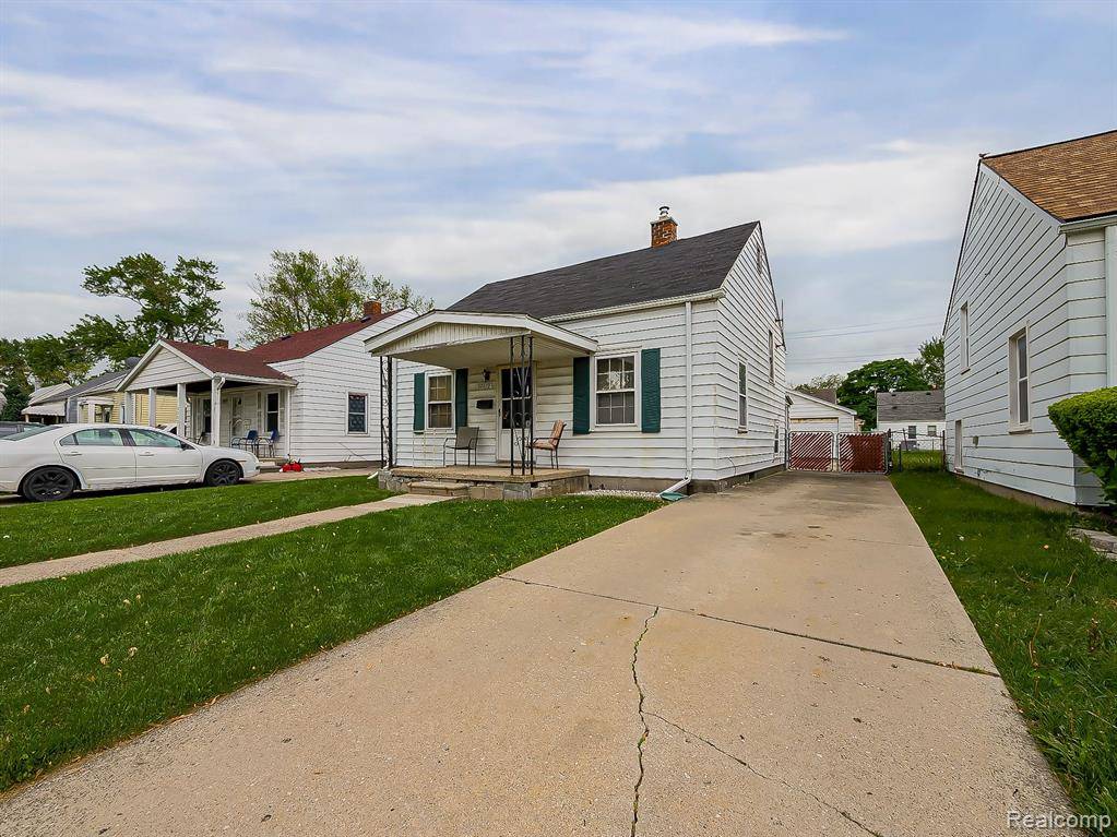 Eastpointe, MI 48021,22079 RAUSCH Avenue