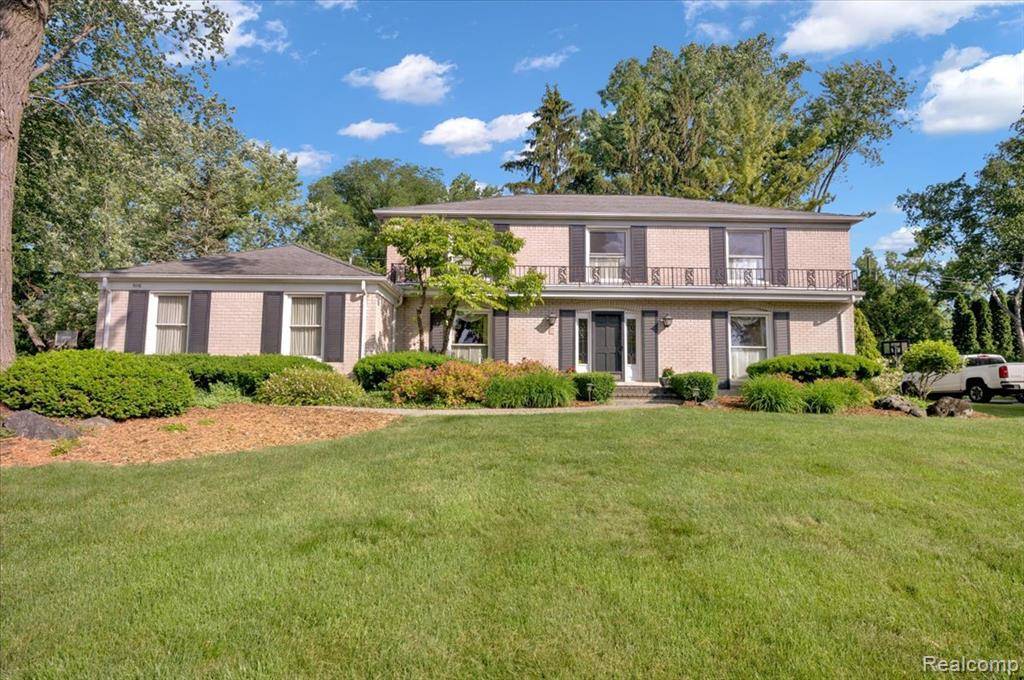 Bloomfield Hills, MI 48304,5116 Mohr Valley Lane