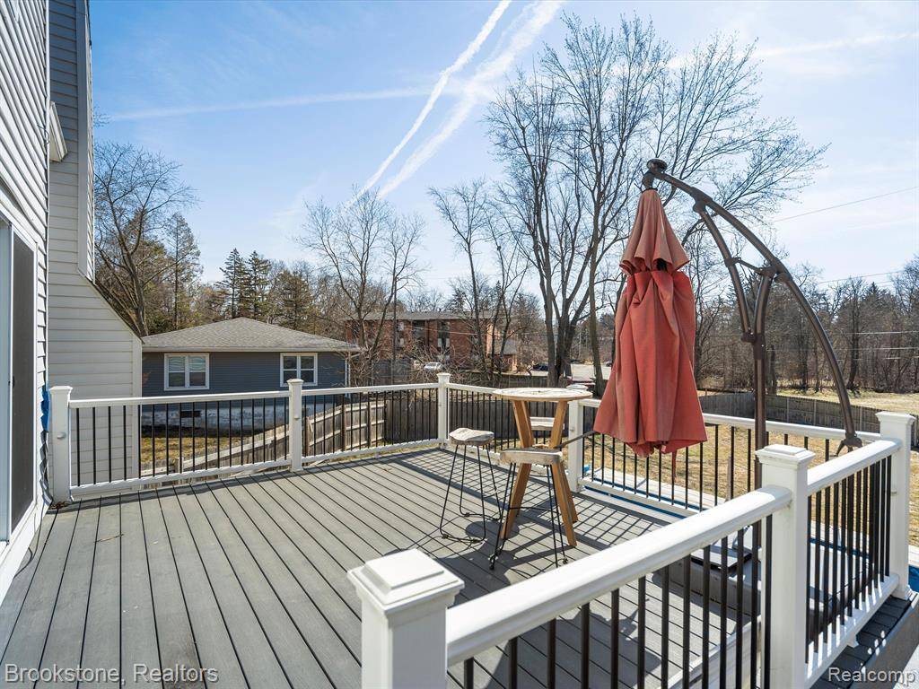Lake Orion, MI 48362,576 E Flint Street