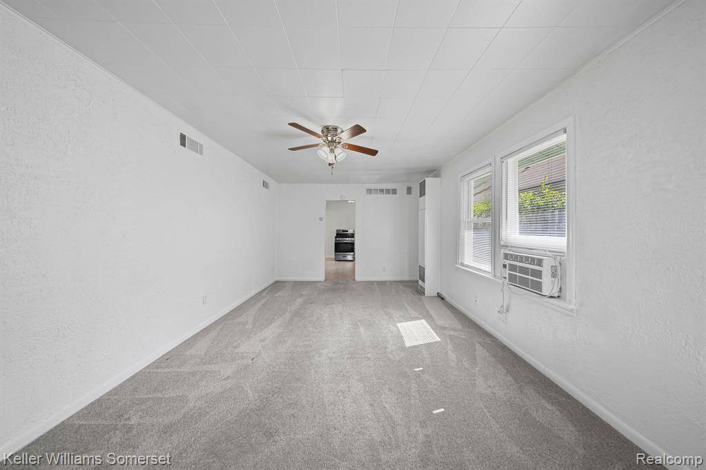 Ferndale, MI 48220,842 E 10 MILE Road