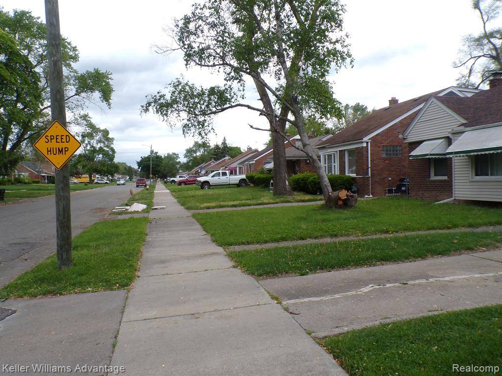 Detroit, MI 48228,9546 WESTWOOD Street