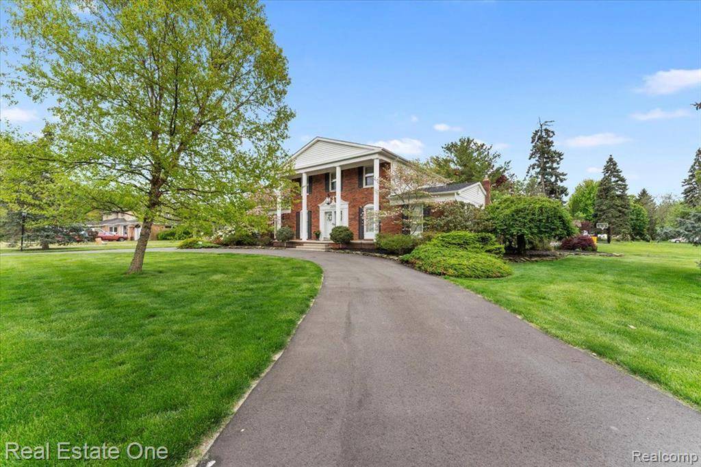 Grosse Ile, MI 48138,28605 SOUTHPOINTE Road