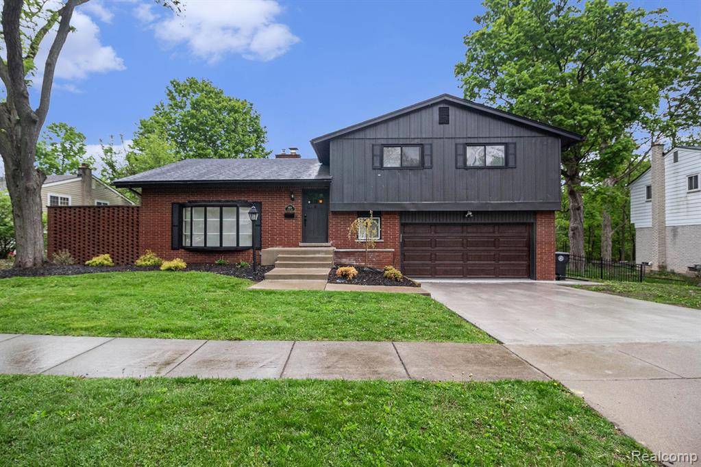 Livonia, MI 48154,16114 ALPINE Drive