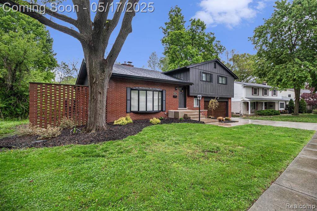 Livonia, MI 48154,16114 ALPINE Drive