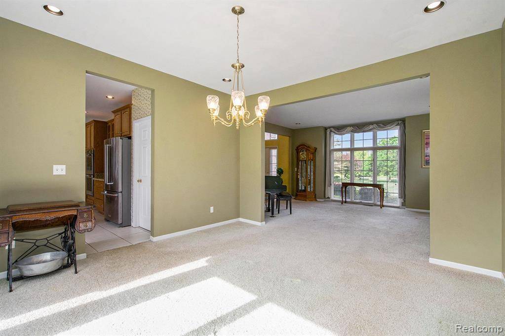 South Lyon, MI 48178,9968 TUSCANY VALLEY Way