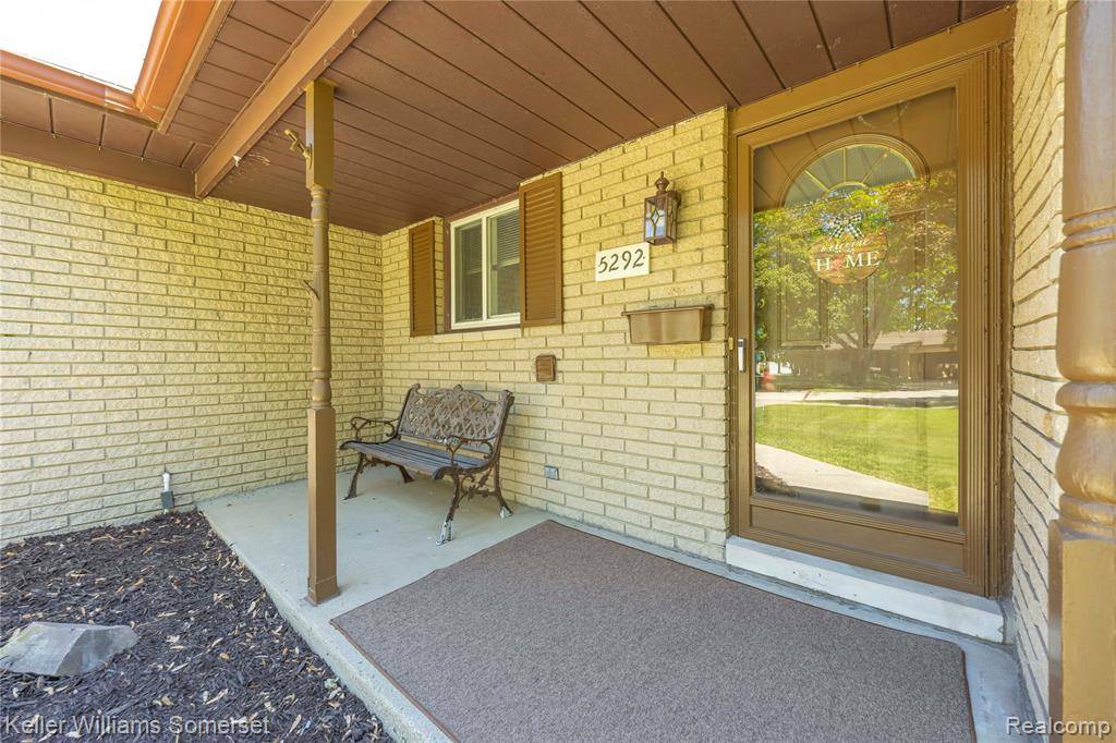 Troy, MI 48085,5292 ABINGTON Drive