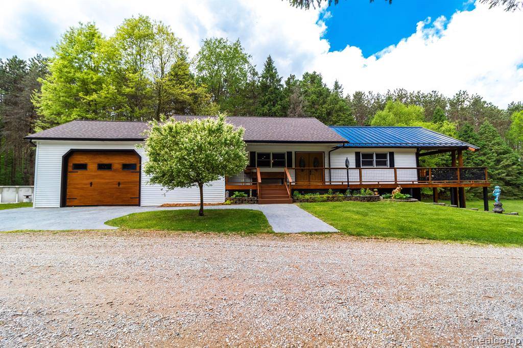Columbiaville, MI 48421,4707 MOUNT MORRIS Road