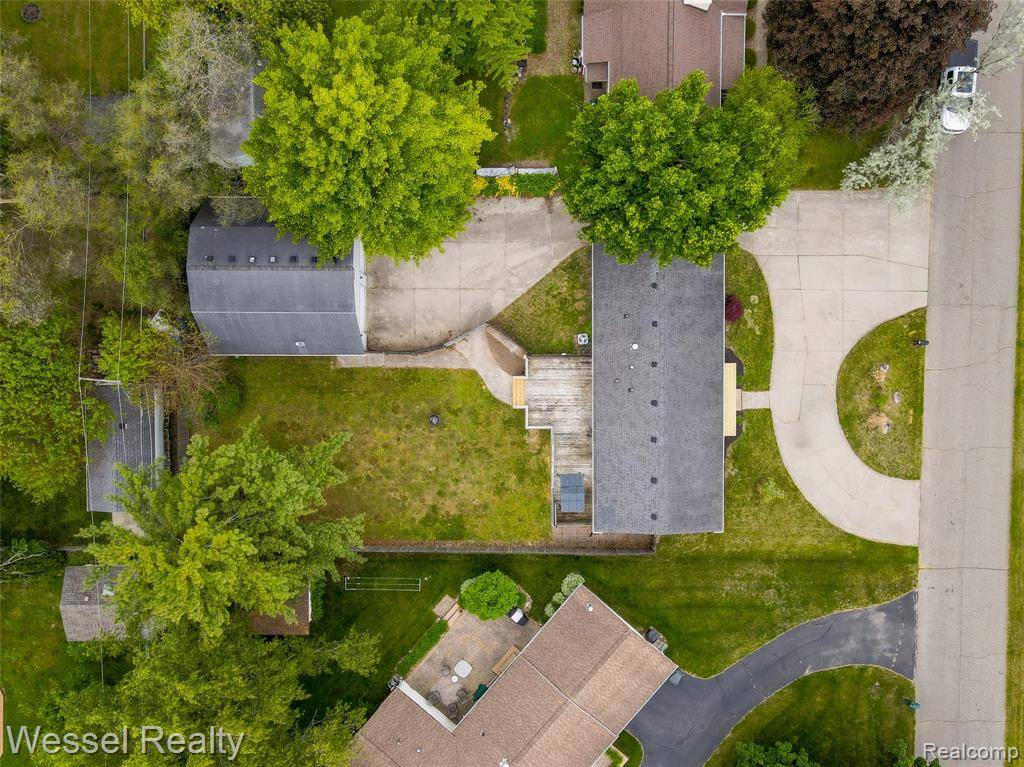 Shelby Twp, MI 48317,47437 BETTY Street