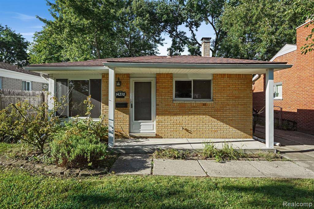 Oak Park, MI 48237,14210 MANHATTAN Street