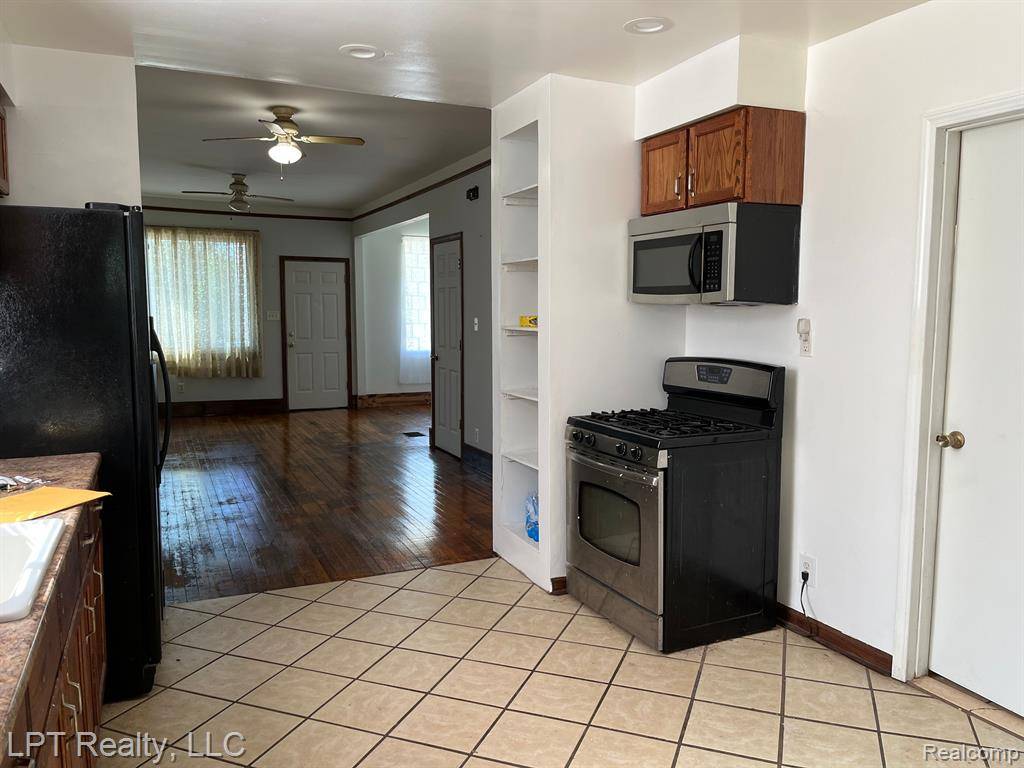 Hamtramck, MI 48212,5606 HAROLD Street