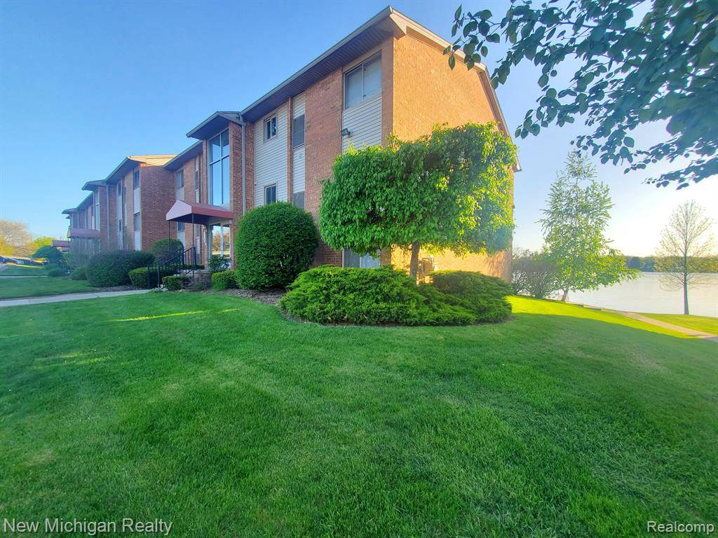 Bloomfield Hills, MI 48302,1932 KLINGENSMITH Road
