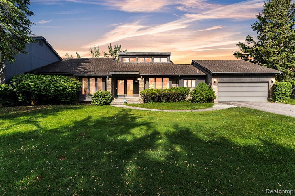 West Bloomfield, MI,5520 RIDGEWOOD
