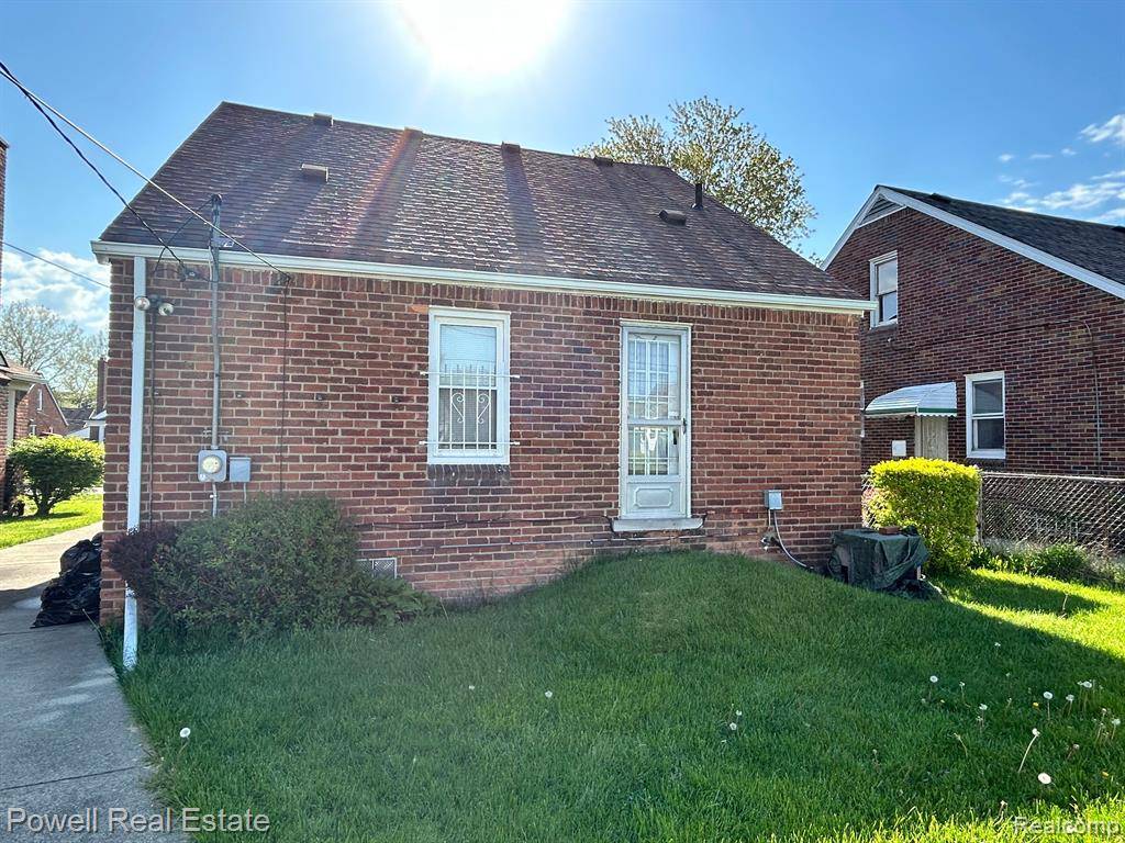 Detroit, MI 48235,18029 SUSSEX Street