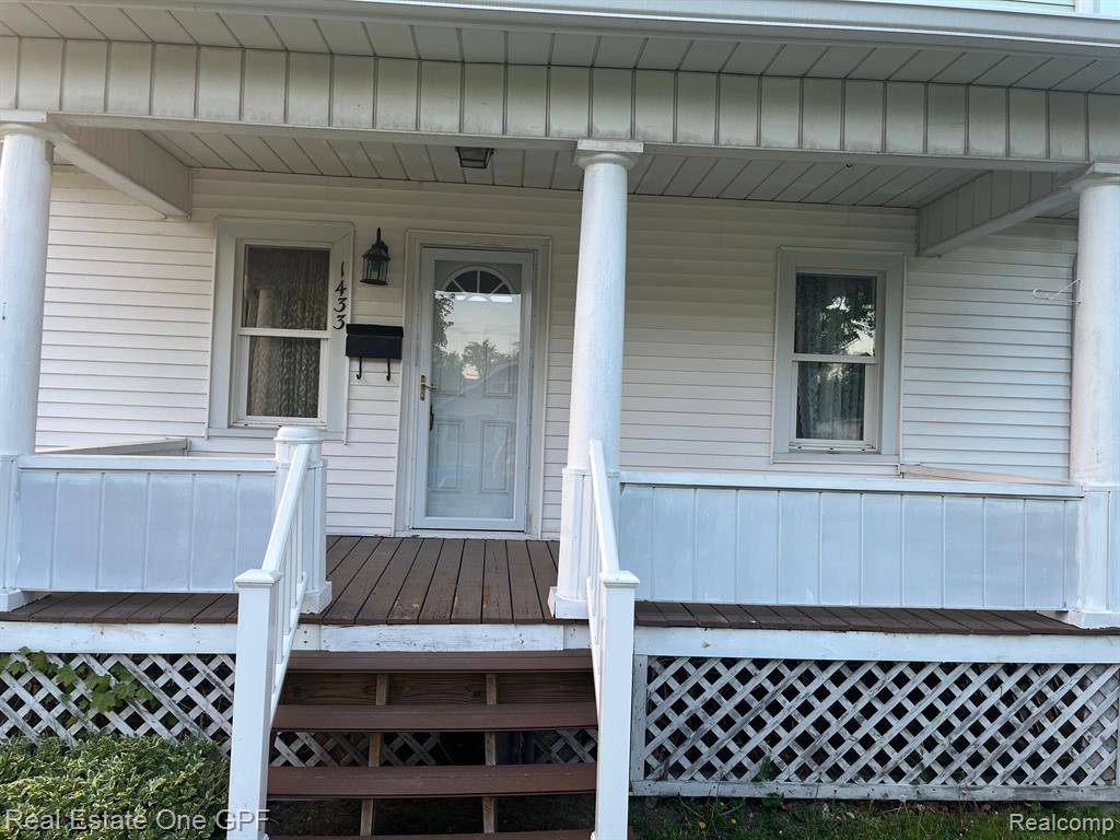 Port Huron, MI 48060,1433 MINNIE Street