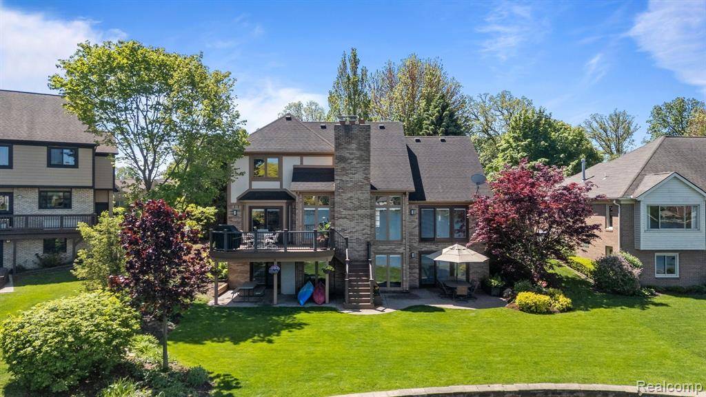 Rochester Hills, MI 48307,1725 S SHORE Drive