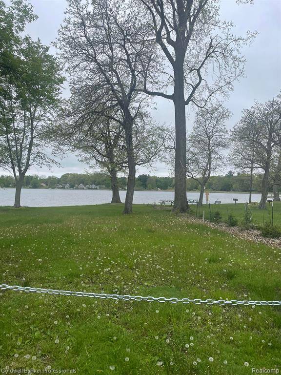 Columbiaville, MI 48421,0000 S. Lake Rd N Road
