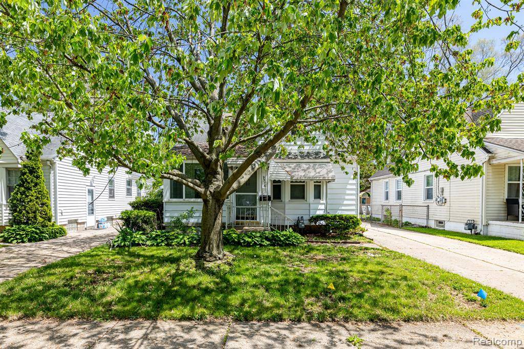 Redford, MI 48239,9576 COLUMBIA Street