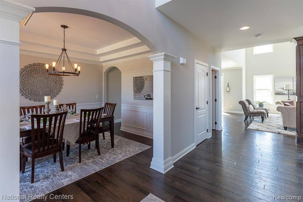 Clarkston, MI 48348,7118 Oak Ridge Court