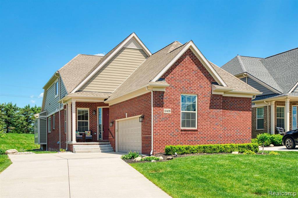 South Lyon, MI 48178,10408 STONEY POINT Drive