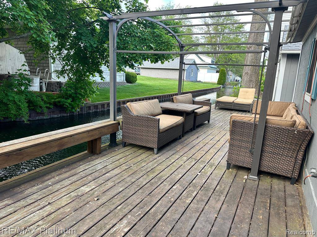 Manitou Beach, MI 49253,11181 W FERNDALE Drive