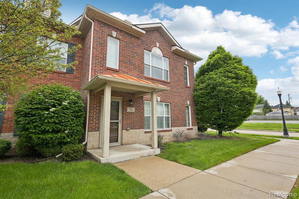 Wyandotte, MI 48192,781 2ND Street